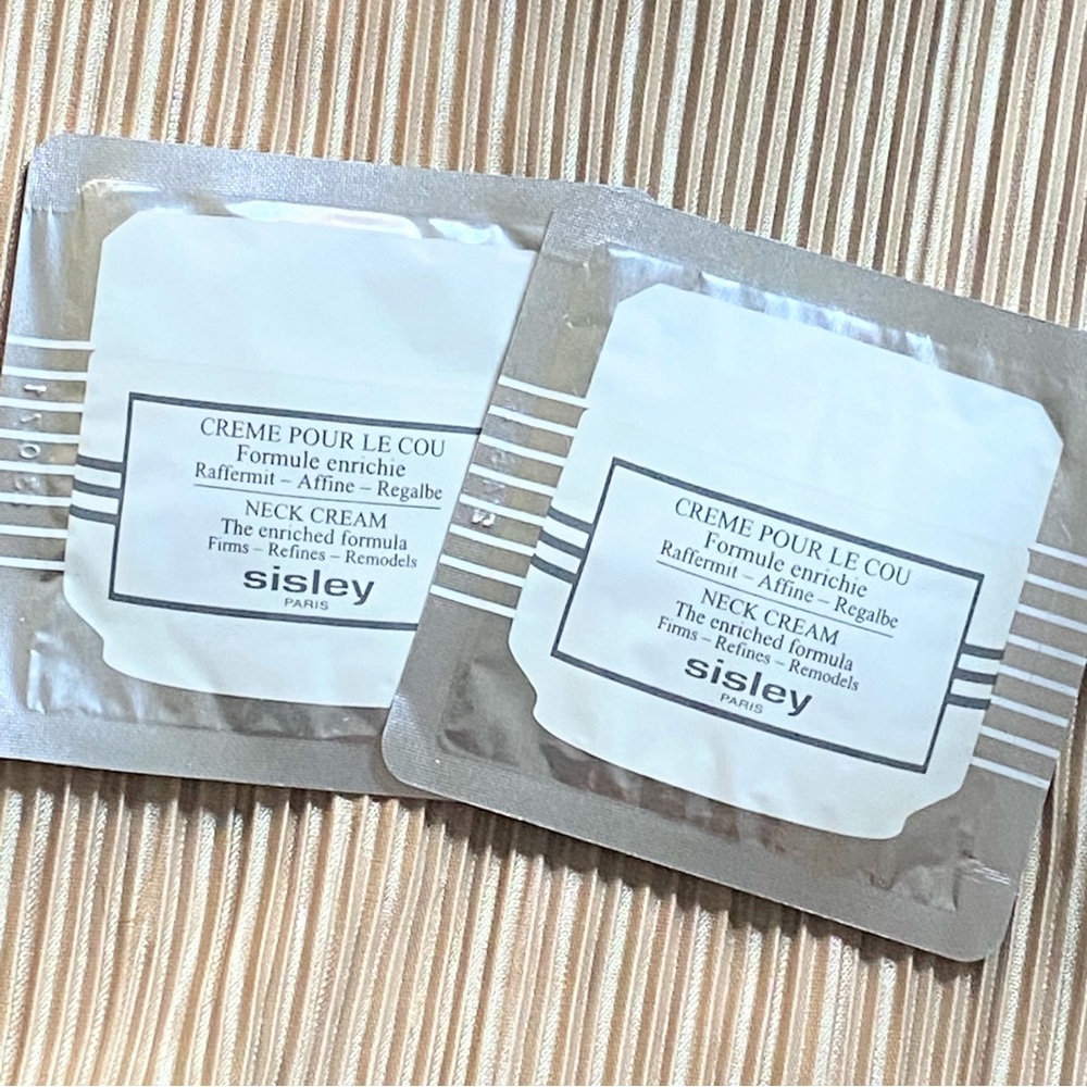 2 Sisley Neck Cream The Enriched Formula Sample 4ml